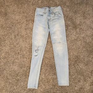 American Eagle Outfitters Light Wash Distressed Skinny Jeans